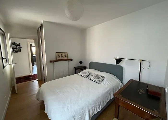 Daire - Aiguillon - T5 Avec Terrasse, Parking Securise Et Wifi - Fr-1-319-404