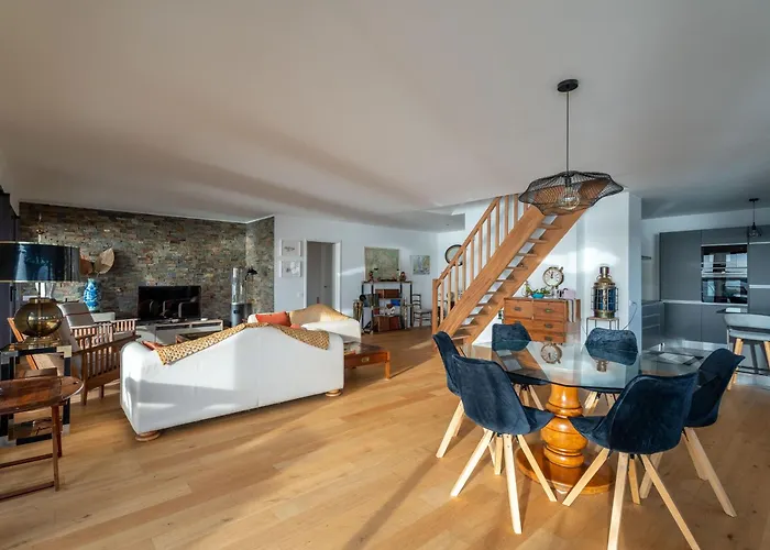 - Aiguillon - T5 Avec Terrasse, Parking Securise Et Wifi - Fr-1-319-404 Apartment