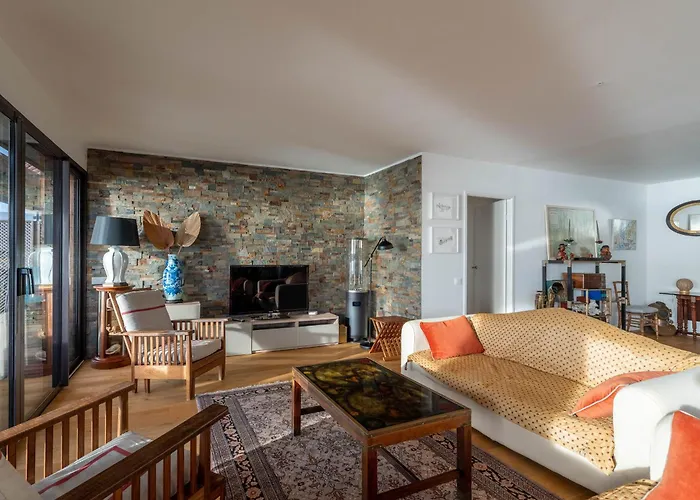 Daire - Aiguillon - T5 Avec Terrasse, Parking Securise Et Wifi - Fr-1-319-404